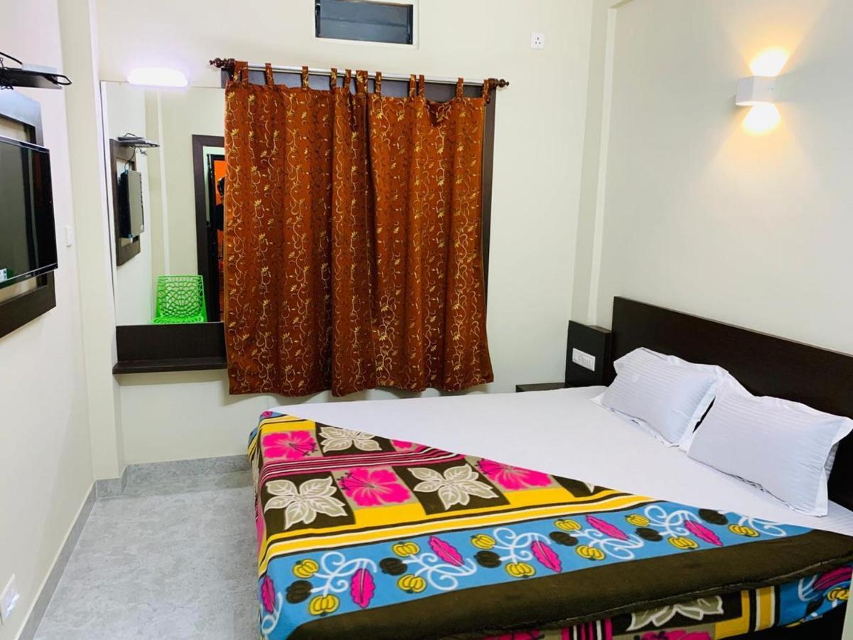 Strategic Inn Puri Exterior photo