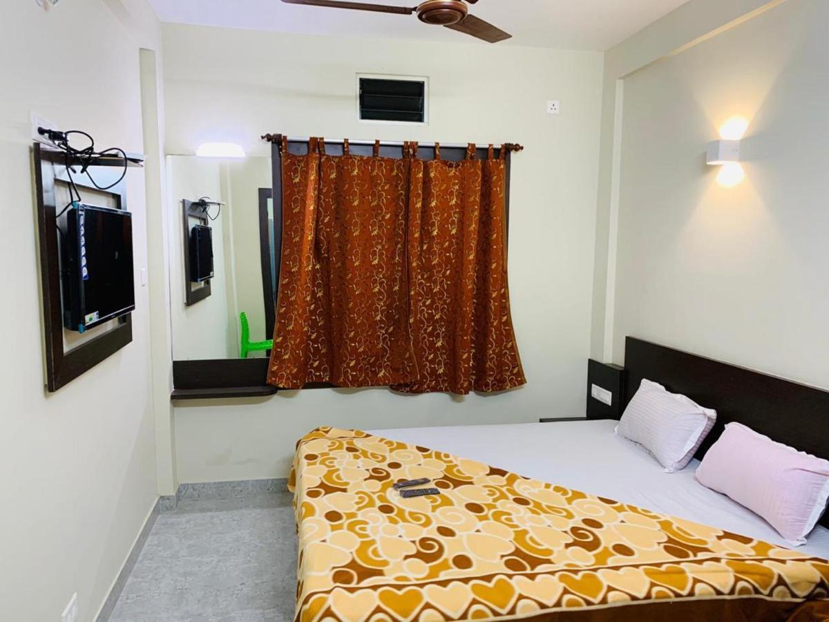 Strategic Inn Puri Exterior photo