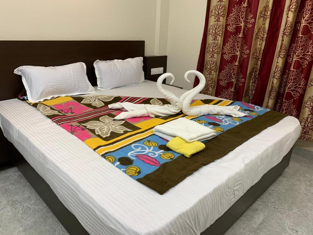 Strategic Inn Puri Exterior photo