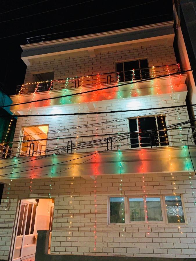 Strategic Inn Puri Exterior photo