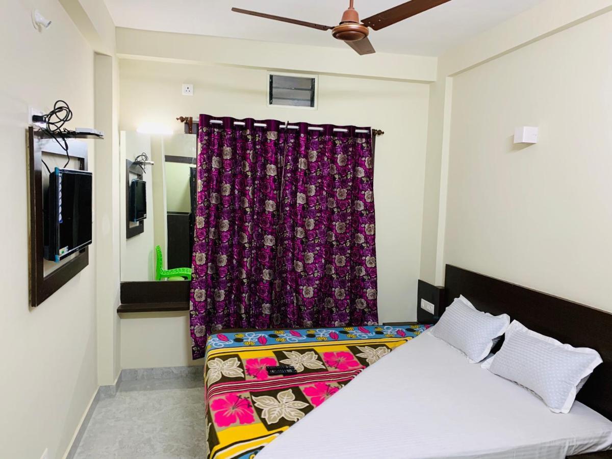 Strategic Inn Puri Exterior photo
